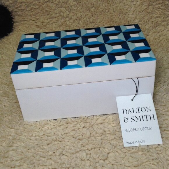 Dalton & Smith Decorative Patisserie Box, Geometric design on top, Modern Decor - Picture 1 of 5